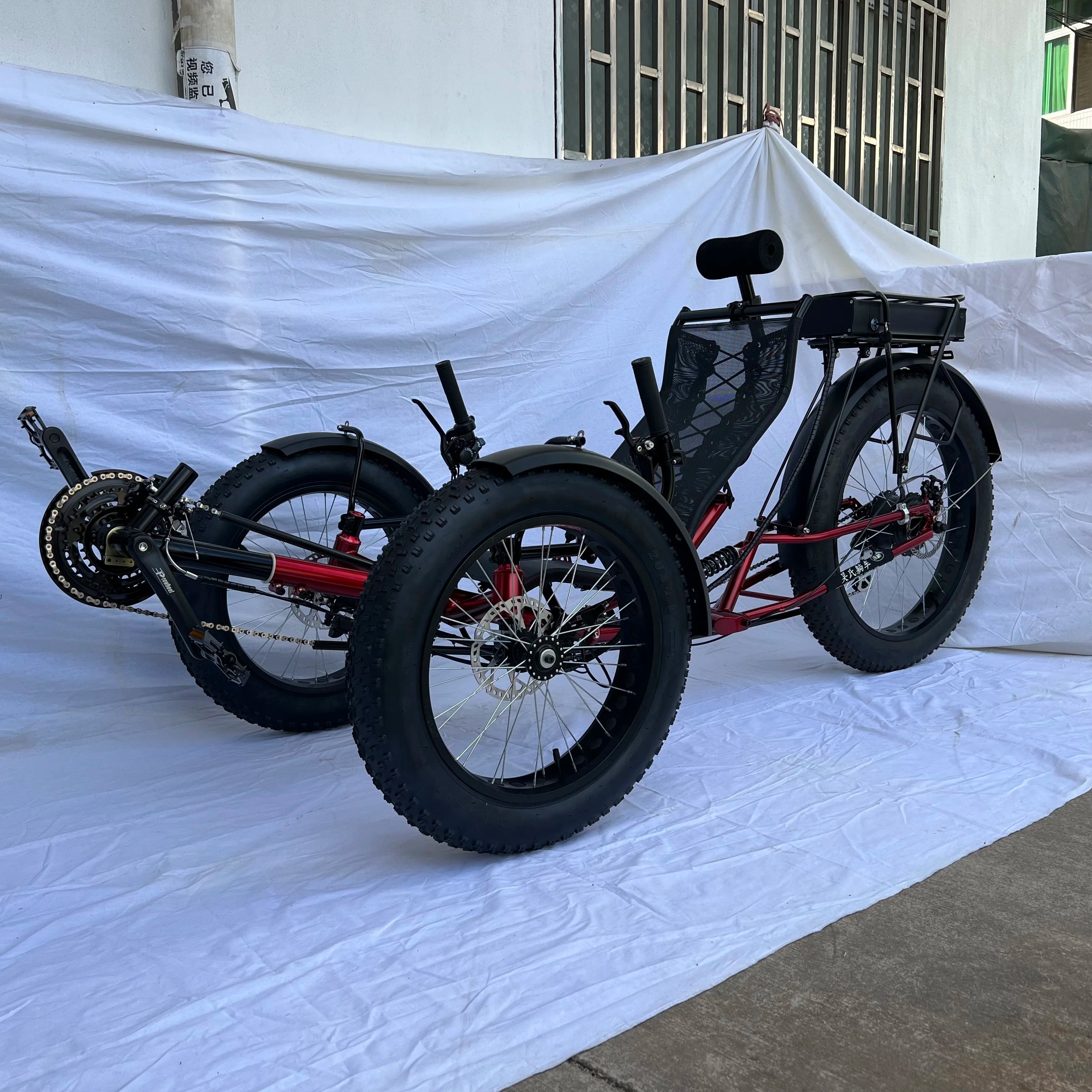 Recumbent Bicycle, 500W Electric Three Wheeled Shock-absorbing Fat Tire Bike, Suitable for Snow, Beach, and Mountain Walking